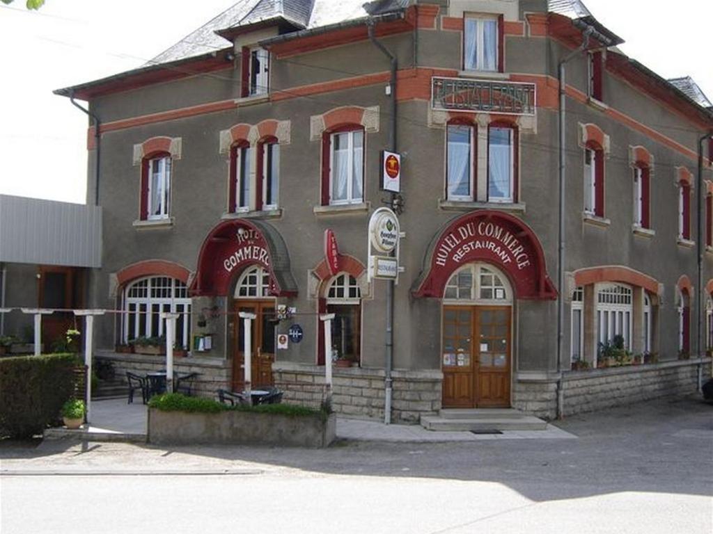 Hotel-Restaurant Du Commerce Aubréville Buitenkant foto